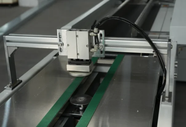 HL-1100GSHB pneumatic clamp pressing station